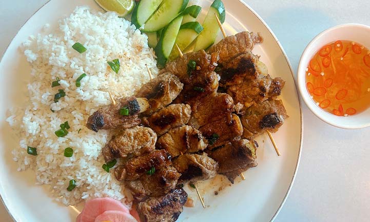 viande de boeuf coupée en cubes pour un lok lak